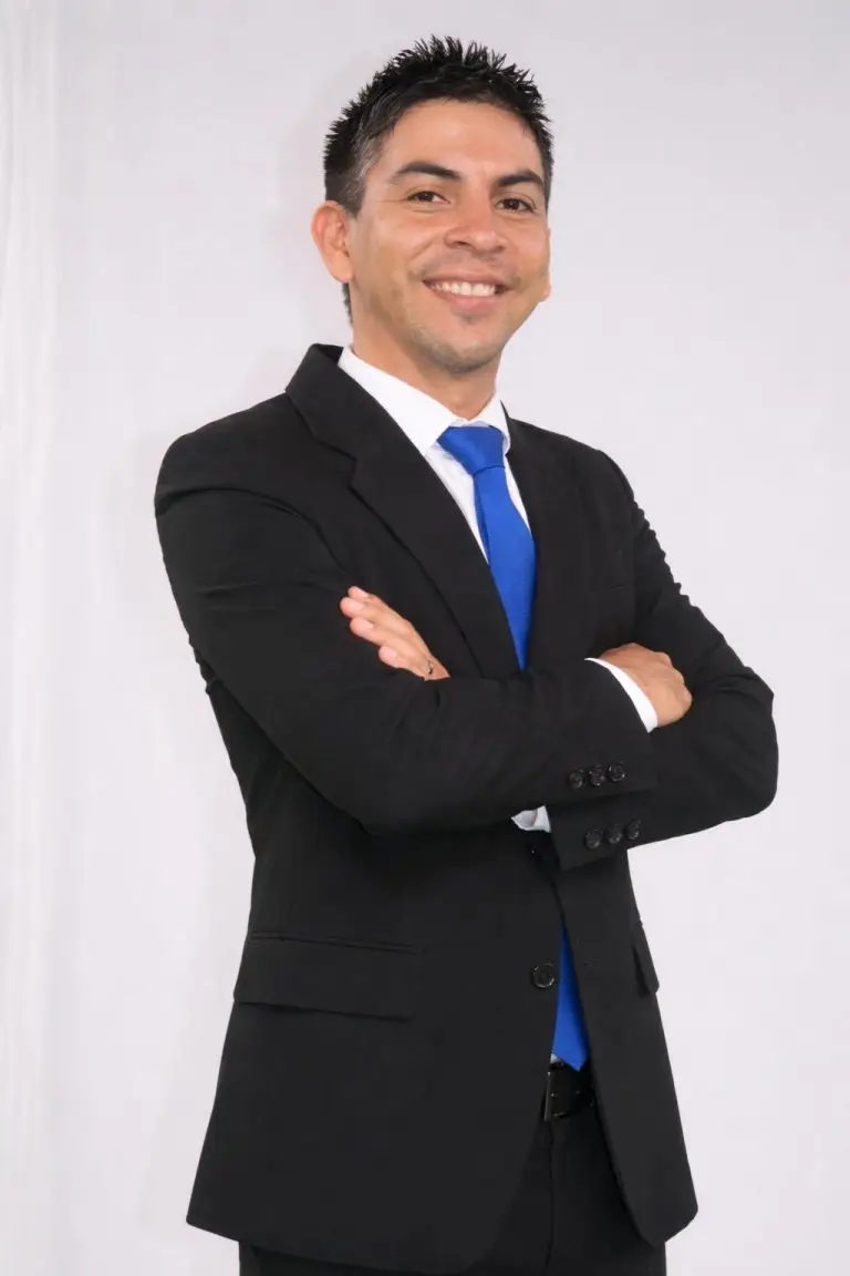 Pr. David Albarran